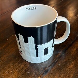 Paris Black and White relief Mug